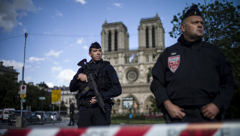 Γαλλία: Αποτράπηκαν 2 μεγάλες τρομοκρατικές επιθέσεις