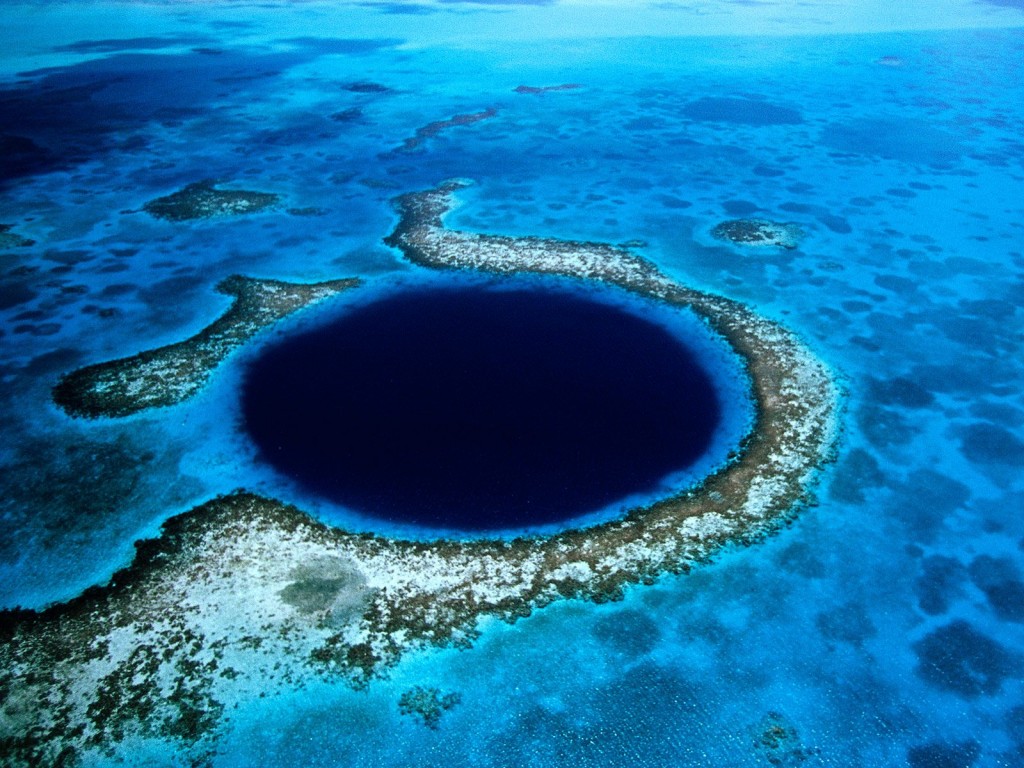 Η «Μπλε Τρύπα» στην Καραϊβική κρύβει το μυστικό της εξαφάνισης των Μάγια