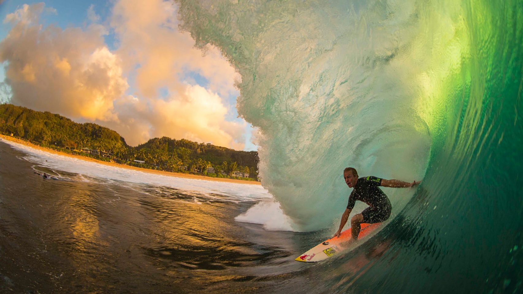 Big waves: Εντυπωσιακό βίντεο από surfer που «δαμάζουν» τα κύματα