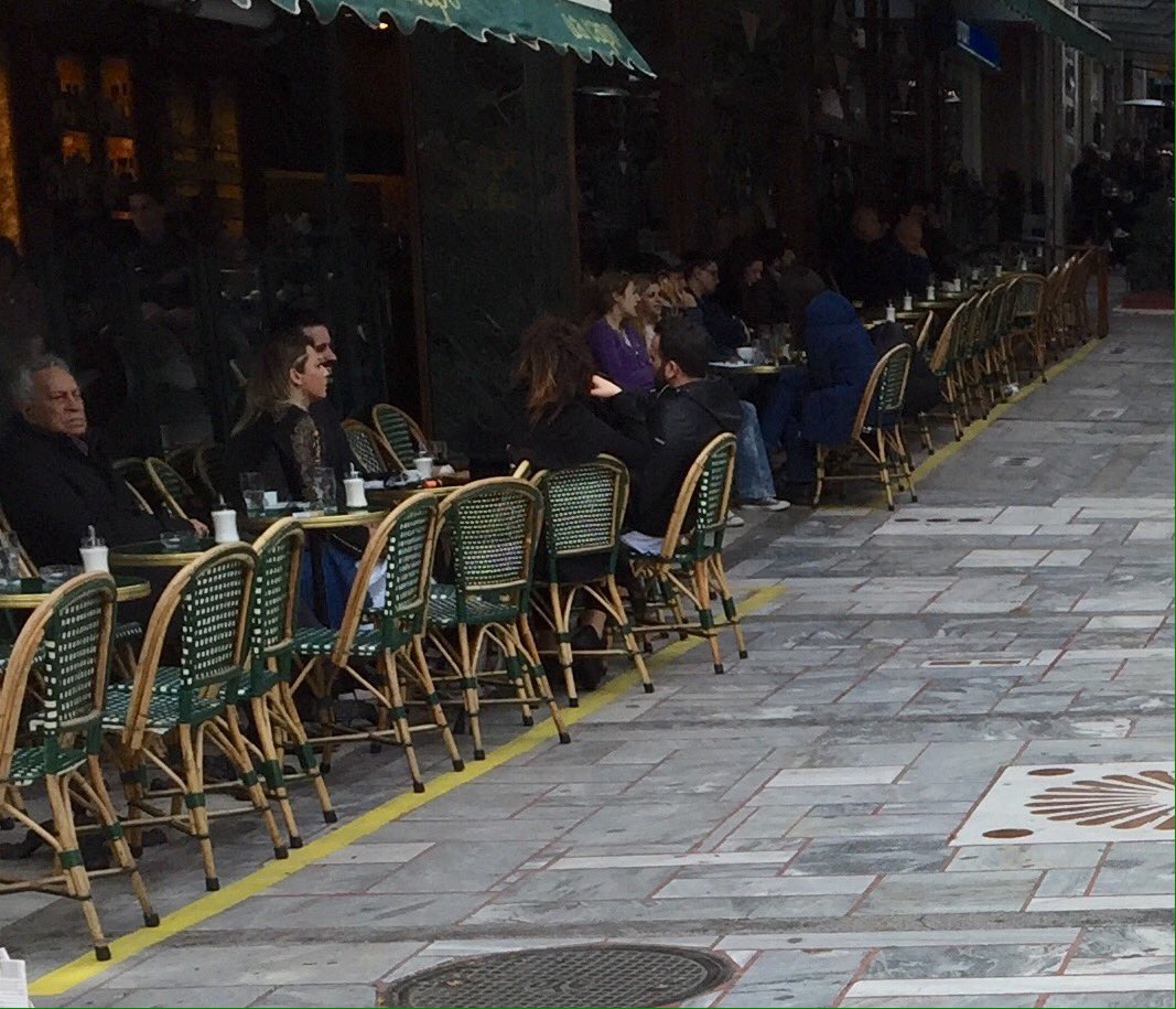 Γιώργος Καμίνης: Βάζει στην Αθήνα την … «κίτρινη γραμμή» – Τι σημαίνει για τους πεζόδρομους (φωτό)