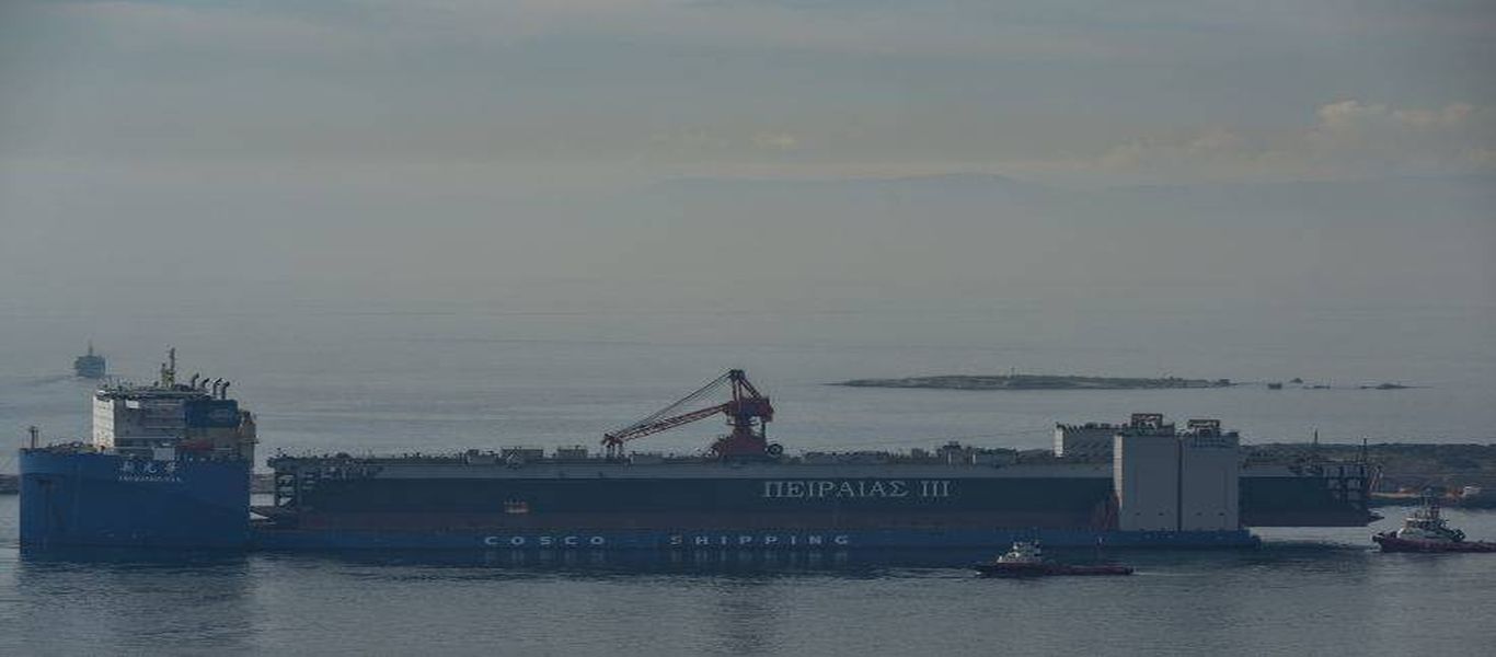Πειραιάς: Έφτασε στο λιμάνι η νέα μεγάλη πλωτή δεξαμενή «ΠΕΙΡΑΙΑΣ ΙΙΙ»