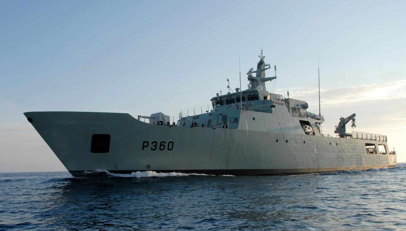 Ακόμη 58 παράνομους μετανάστες μετέφερε σκάφος της FRONTEX στις ελληνικές ακτές