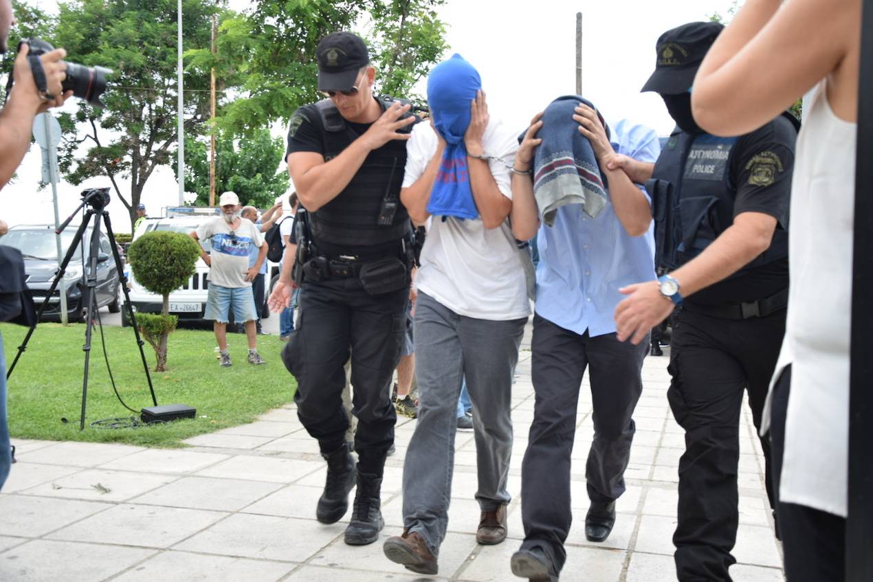 FAZ: «Όλο και περισσότεροι Τούρκοι ζητούν άσυλο στην Ελλάδα»