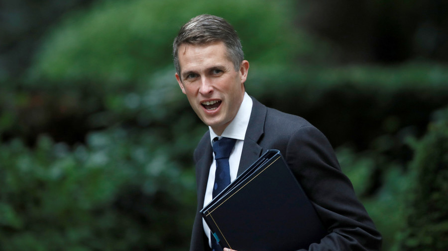 Πρωτοφανής επίθεση Βρετανού ΥΠΑΜ σε Ρωσία: «Βουλώστε το και φύγετε!» (βίντεο)