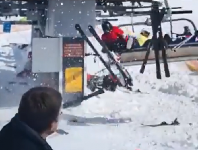 Πανικός σε χιονοδρομικό κέντρο – Τελεφερίκ πετούσε ανθρώπους στον αέρα! (βίντεο)