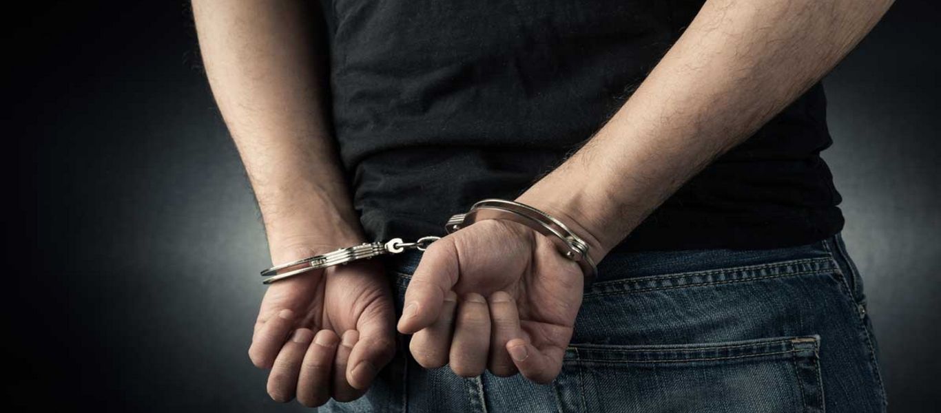 Σύλληψη 48χρονου άστεγου για τη δολοφονία του 50χρονου στην Αγία Τριάδα του Πειραιά