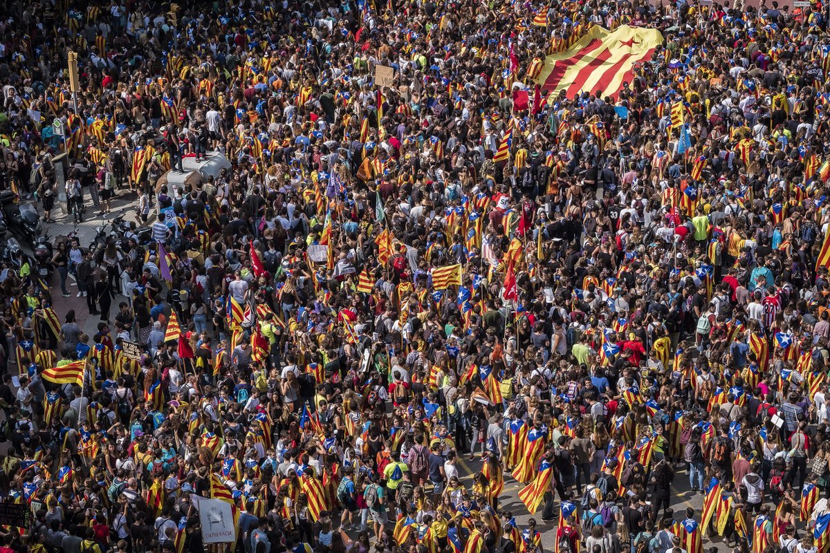Ισπανία: Το Ανώτατο Δικαστήριο αποφάσισε την προφυλάκιση 5 αυτονομιστών ηγετών της Καταλονίας