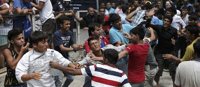 «Πολυπολιτισμός» στην Πάτρα: Βορειοαφρικανοί ξυλοκόπησαν και λήστεψαν Πακιστανό