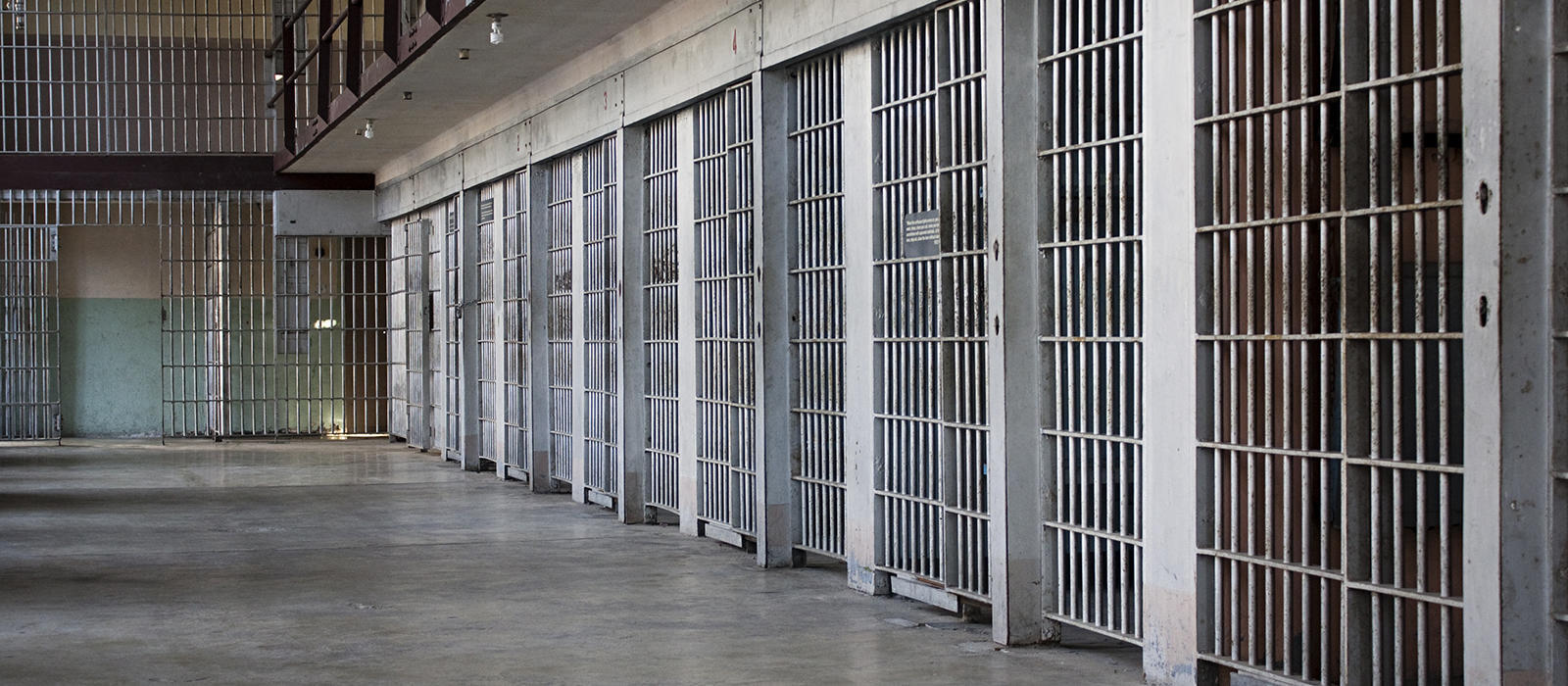 Νέο περιστατικό βίας στις φυλακές Τρικάλων – Κρατούμενος με μαχαίρι κράτησε όμηρο αρχιφύλακα