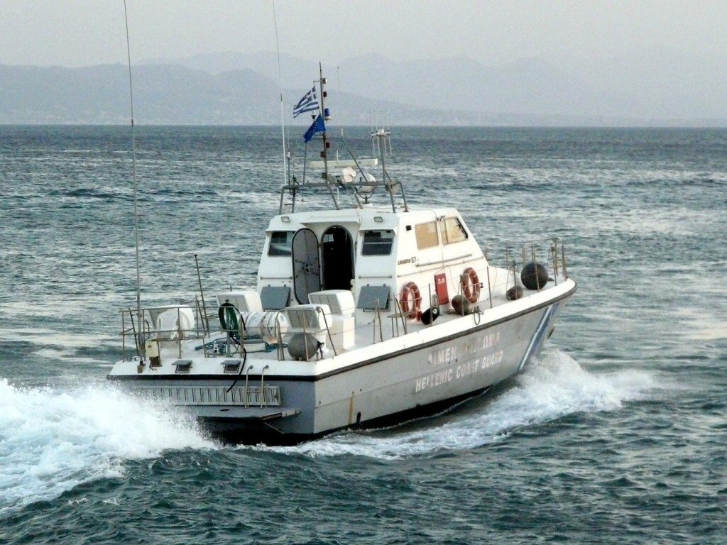 Spiegel: «Καταγγέλλει» την ελληνική ακτοφυλακή για το ναυάγιο στο Αγαθονήσι