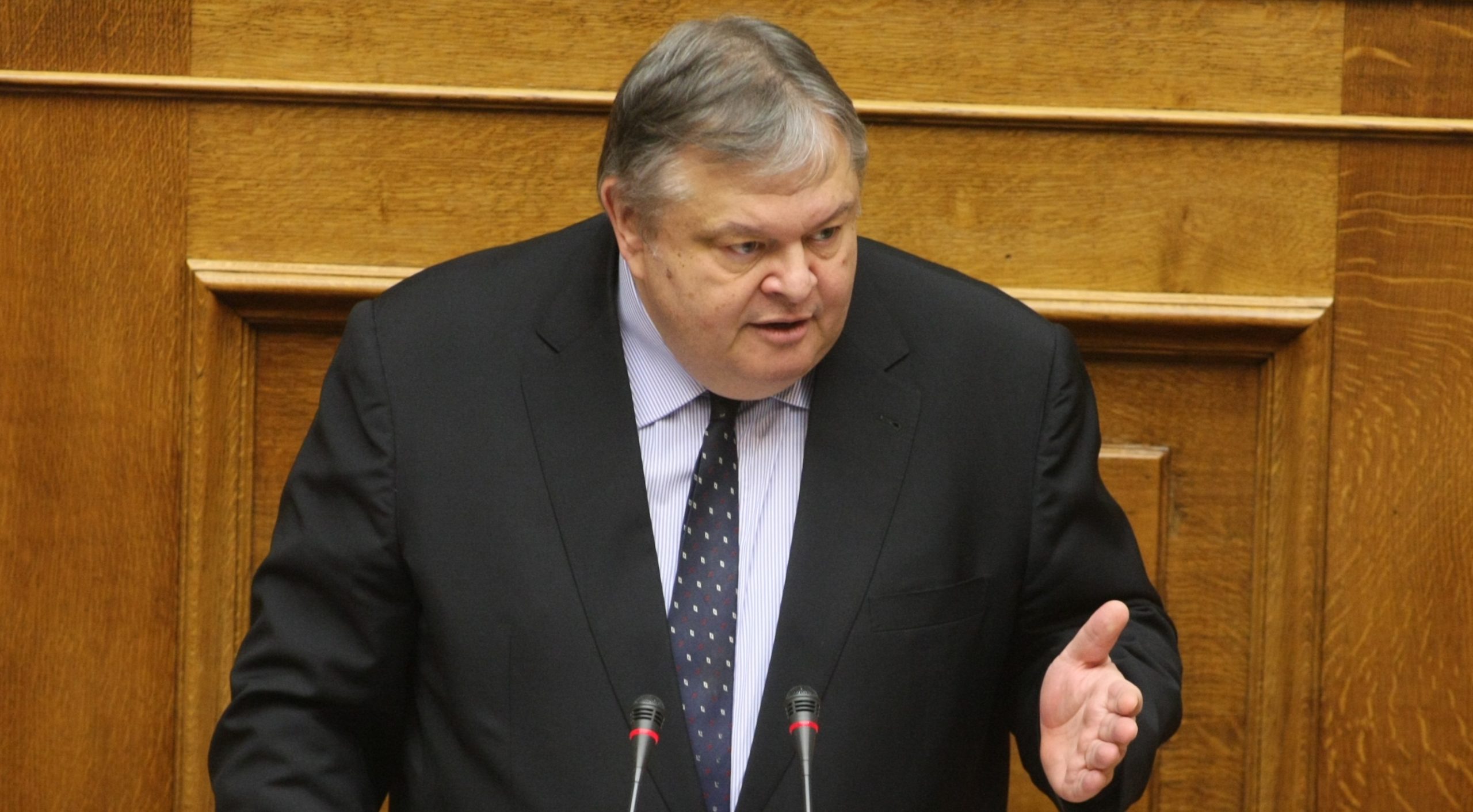 Ευ. Βενιζέλος: «Άθλιο σενάριο τα περί ανταλλαγής των 2 Ελλήνων στρατιωτικών με τους 8 Τούρκους αξιωματικούς»