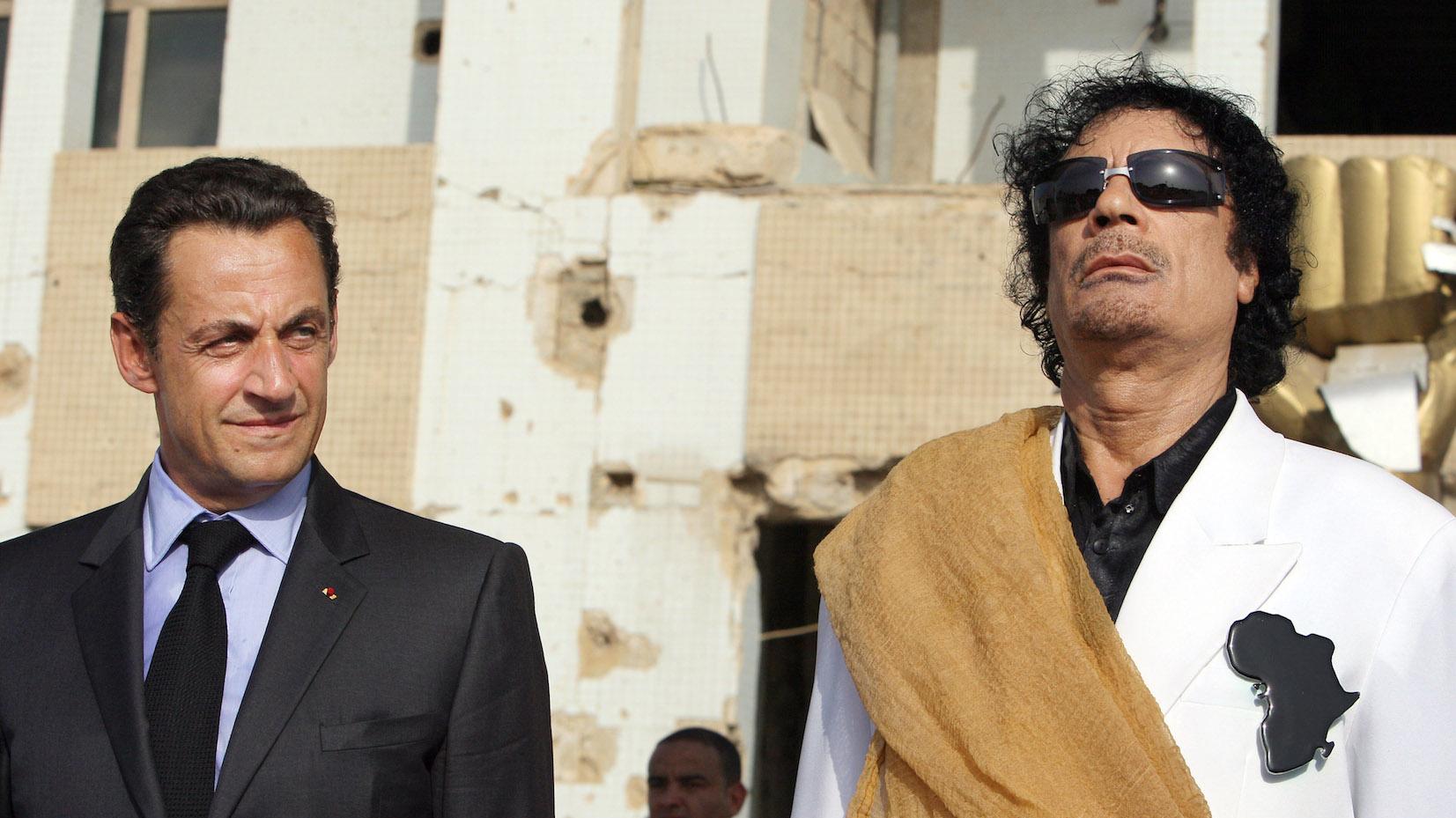 O μακαρίτης M.Kαντάφι «στέλνει» το Ν.Σαρκοζί σε δίκη – Τα πετροδόλαρα «καίνε» τον πρώην Γάλλο πρόεδρο