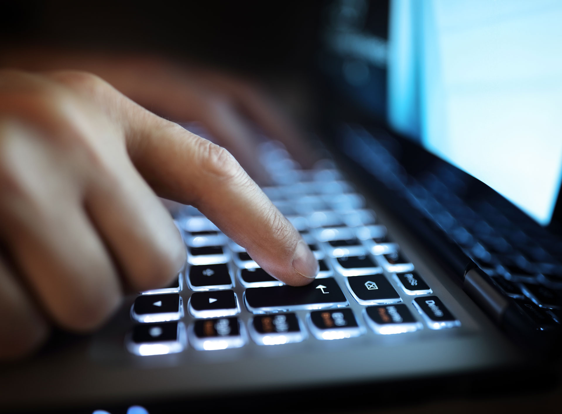 Αστρονομικό ποσό για ασφάλεια από κυβερνοεπιθέσεις – Τα 91 δισ. δολάρια το 2018