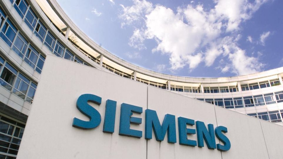 Υπόθεση Siemens: Περιοριστικοί όροι με εγγύηση 30.000 ευρώ για τον Μ.Κουτσενρόιτερ