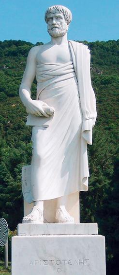 Το άγαλμα του Αριστοτέλη στη γενέτειρά του (αρχαία Στάγειρα). Πρότυπο για τη μορφή του αποτελεί ρωμαϊκό αντίγραφο της προτομής του.