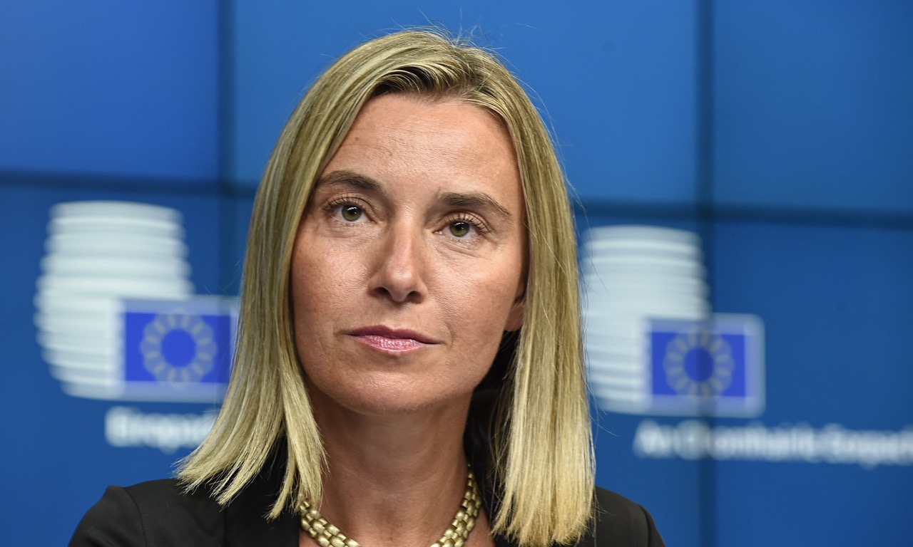 Η Φ. Μογκερίνι δηλώνει ότι η ΕΕ «στηρίζει» την επίθεση κατά της Συρίας