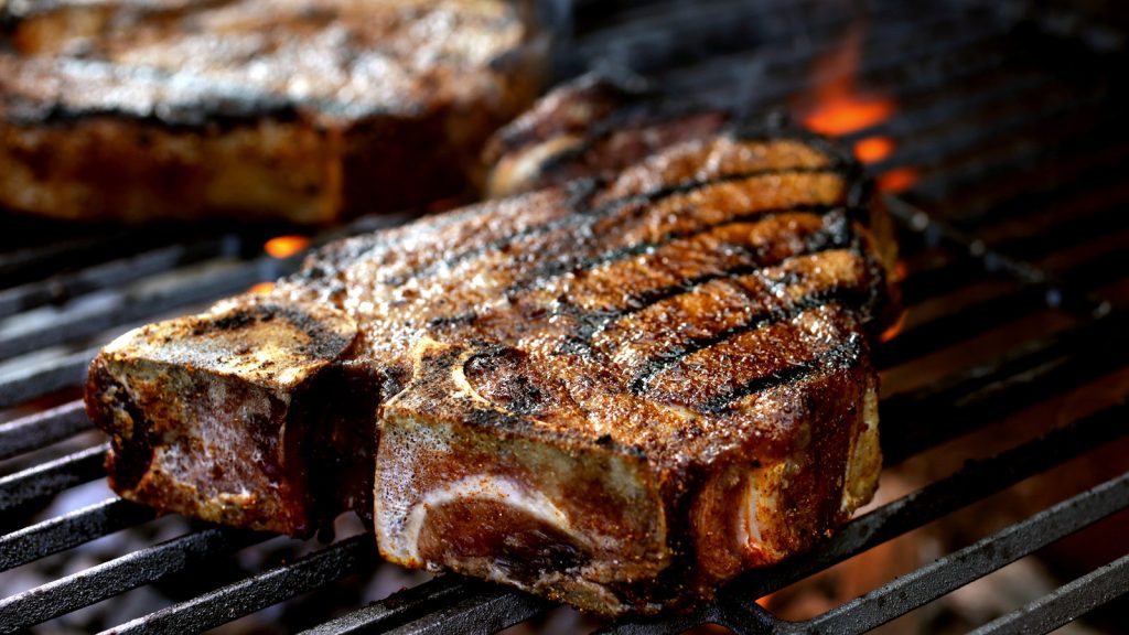 Τι μπορεί να πάθουμε αν δεν τρώμε κόκκινο κρέας – Τι έδειξε μεγάλη έρευνα