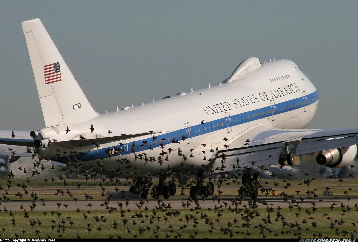 Θέλετε να δείτε πως είναι στο εσωτερικό του το «αεροσκάφος της καταστροφής» της USAF; Δείτε  το βίντεο