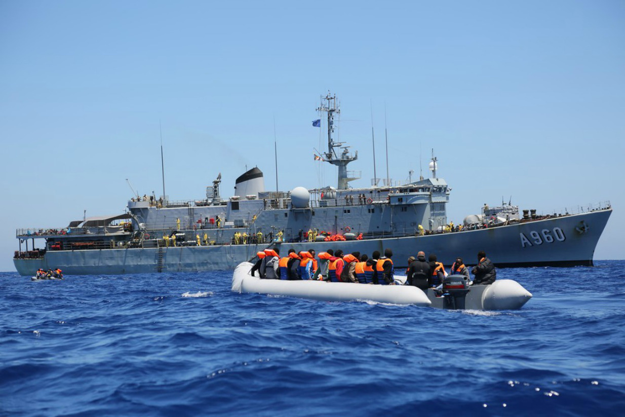 Σκάφος της FRONTEΧ μετέφερε στη Λέσβο 59 παράνομους μετανάστες