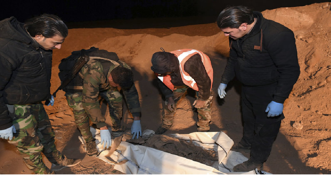 Σοκ στην Συρία:Ανακαλύφθηκε ομαδικός τάφος σε γήπεδο ποδοσφαίρου στη Ράκα