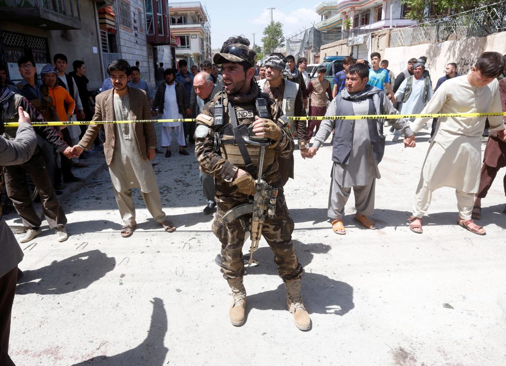 Αφγανιστάν: Πάνω από 47 νεκροί από επίθεση καμικάζι – Το ISIS ανέλαβε την ευθύνη (φωτό) (upd)