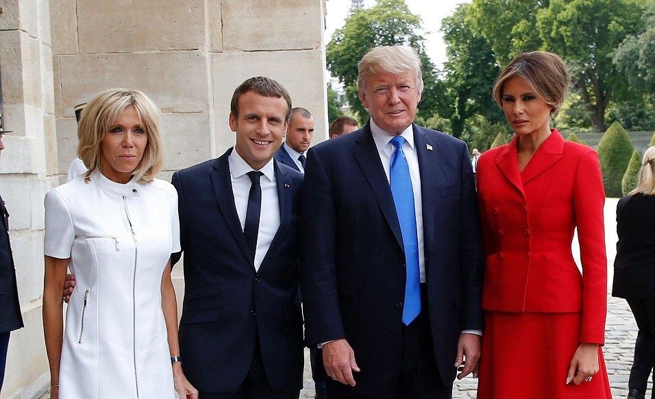 Πυρετώδεις οι προετοιμασίες της Μελάνια Τραμπ για το επίσημο δείπνο στο γαλλικό προεδρικό ζεύγος
