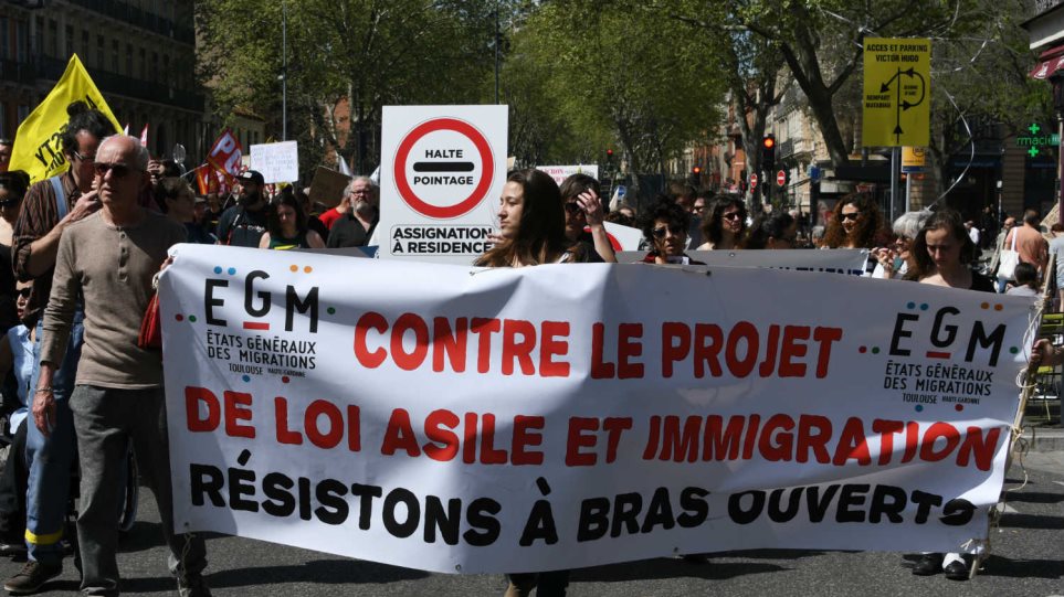 Γαλλία: Πέρασε από την Εθνοσυνέλευση το νομοσχέδιο περί ασύλου και μετανάστευσης
