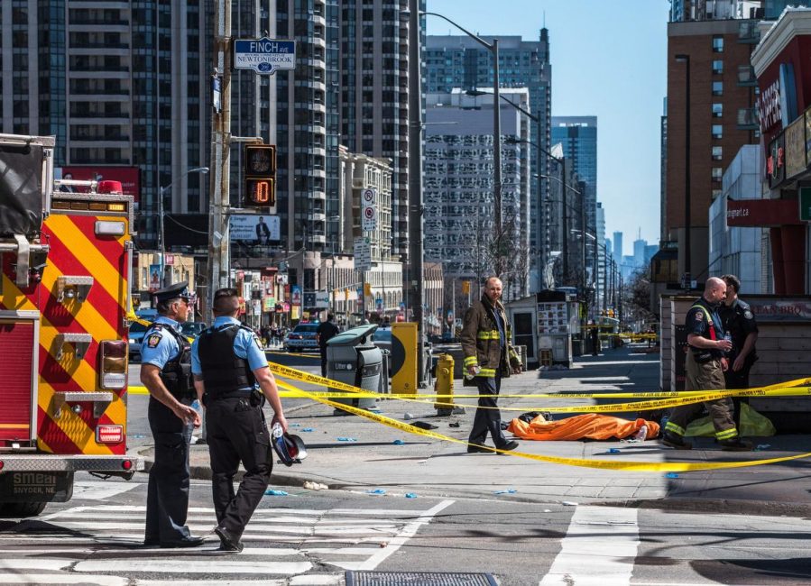 Tρομοκρατική ενέργεια το βαν του τρόμου στο Τορόντο: 10 νεκροί και 15 τραυματίες (βίντεο, φωτό)