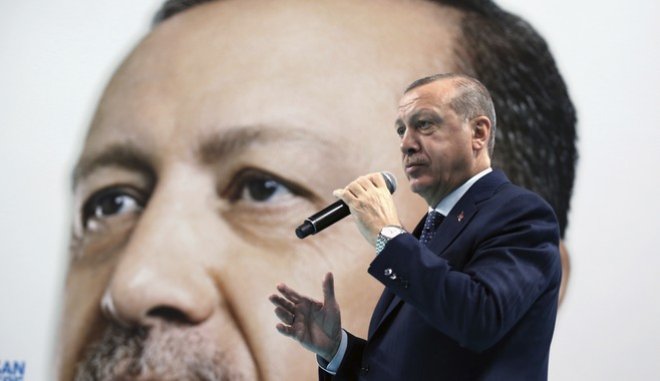 Διεθνής Αμνηστεία: «Η τουρκική κοινωνία φοβάται τον Ρ.Τ.Ερντογάν – Κανείς δεν τολμάει να μιλήσει»