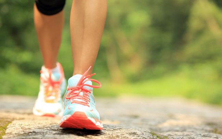 Γιατί πρέπει να περπατάμε τουλάχιστον 10 λεπτά την ημέρα- Τα σημαντικά οφέλη για την υγεία