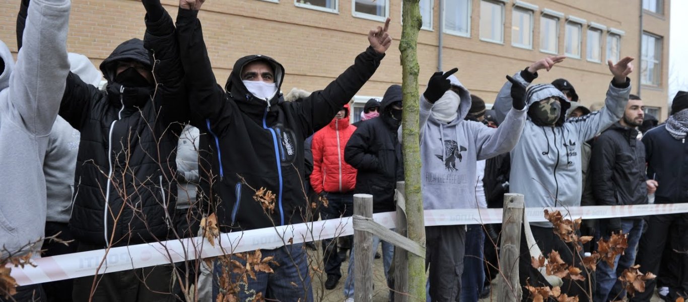 Αναζητούνται άλλοι 10 από την συμμορία των Αλγερινών που τρομοκρατούσε το κέντρο της Αθήνας