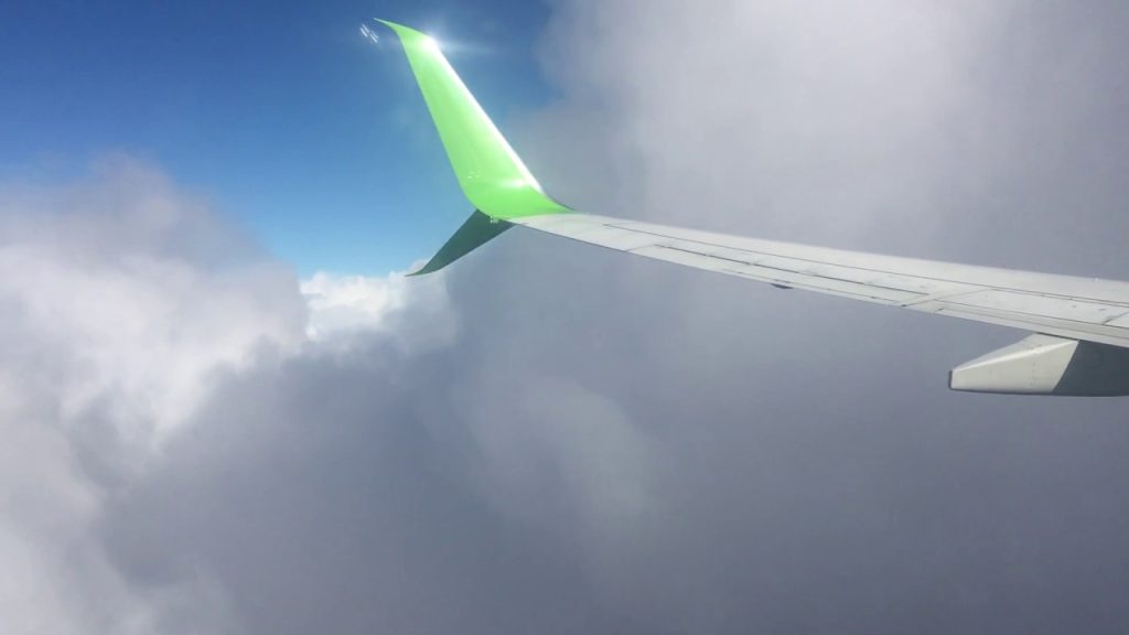 Βίντεο: Αεροπλάνο πέφτει σε καταιγίδα- Δείτε τι ακολουθεί