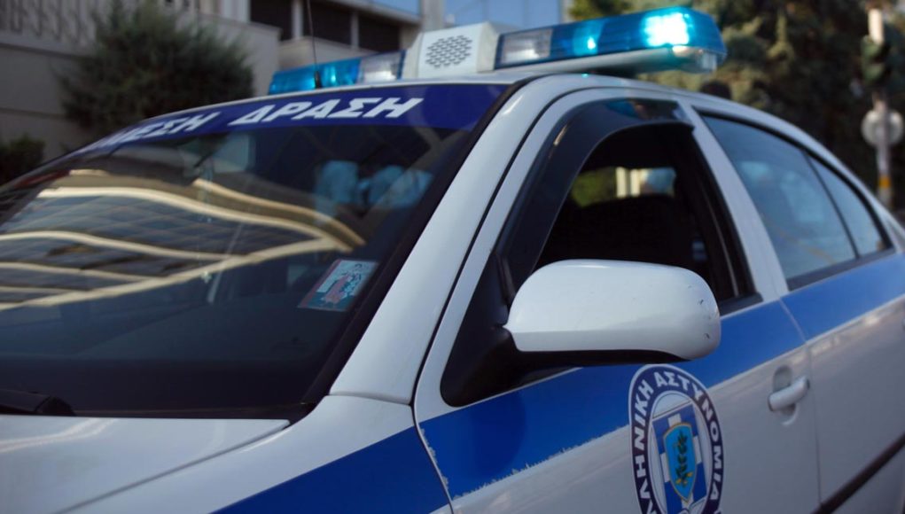 Θεσσαλονίκη: Δύο άγνωστοι χτύπησαν 72χρονο και του έκλεψαν 550 ευρώ – Έξω από τράπεζα