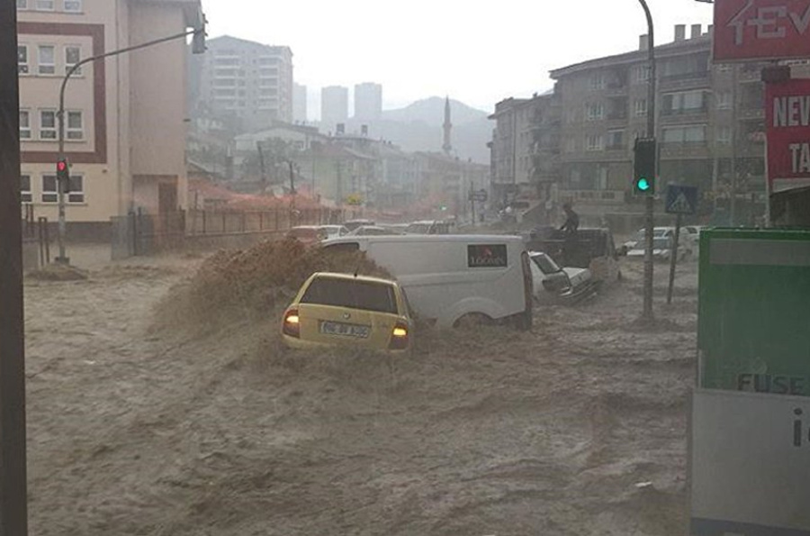 Τουρκία: Πλημμύρες και σοβαρές υλικές ζημιές στην Άγκυρα