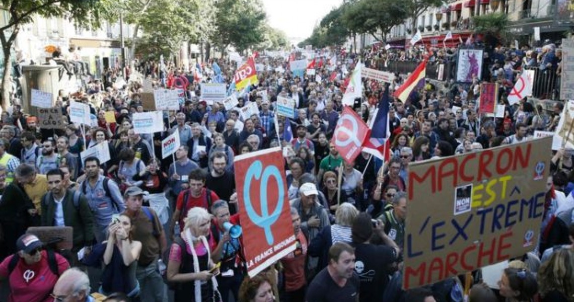 Γαλλία: Στους δρόμους οι «Ανυπότακτοι» κατά του Μακρόν