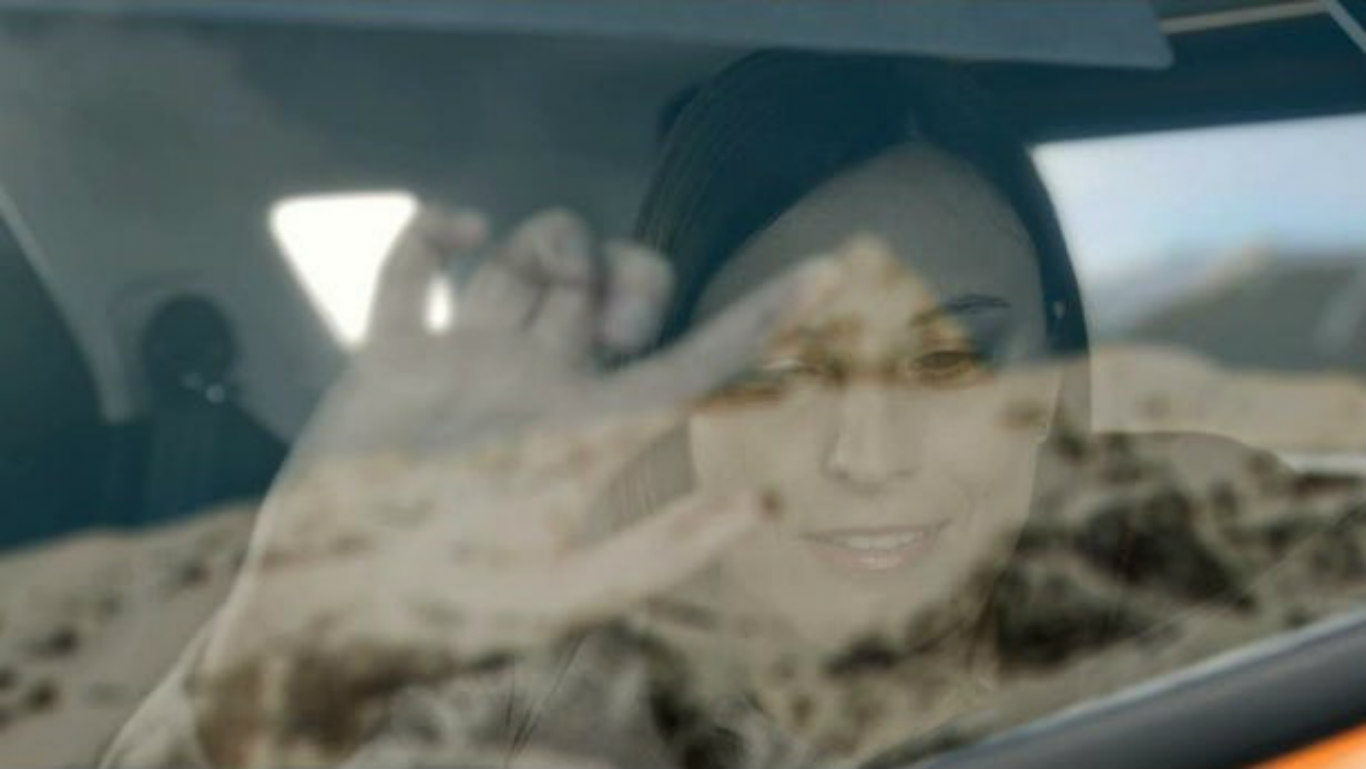 «Έξυπνο» παράθυρο αυτοκινήτου δίνει θέα σε τυφλούς
