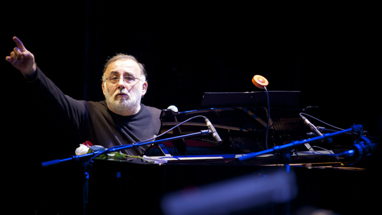 Ραγίζει καρδιές ο Θάνος Μικρούτσικος που μιλά για την μάχη του με τον καρκίνο