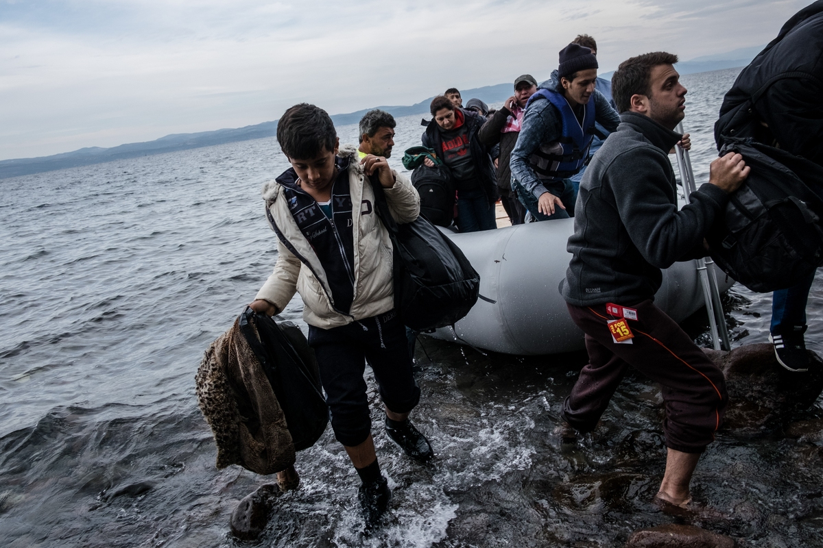 Μαζικές μεταφορές στις ελληνικές ακτές παράνομων μεταναστών: Από τη νότια Κρήτη μέχρι τη Λέσβο