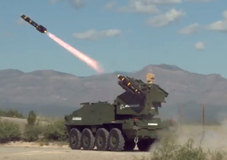 Stryker MSL: Το αμερικανικό σύστημα που φιλοδοξεί να αντιμετωπίσει τα ρωσικά άρματα μάχης (βίντεο)