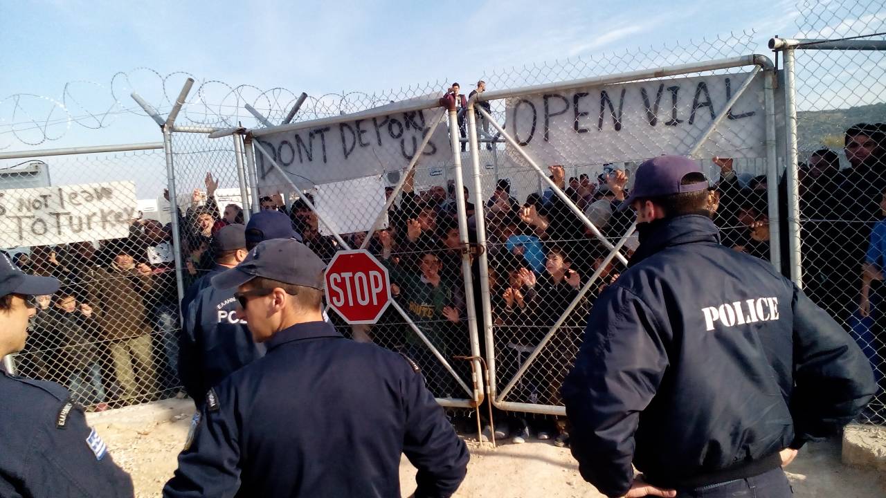 Ακόμα 153 παράτυποι μετανάστες πέρασαν στο Αιγαίο-Απελπιστική η κατάσταση σε Λέσβο και Σάμο
