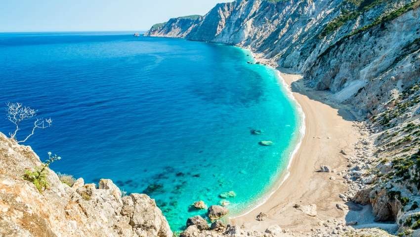 Αυτή είναι η πιο επικίνδυνη παραλία της Ελλάδας (φωτό)