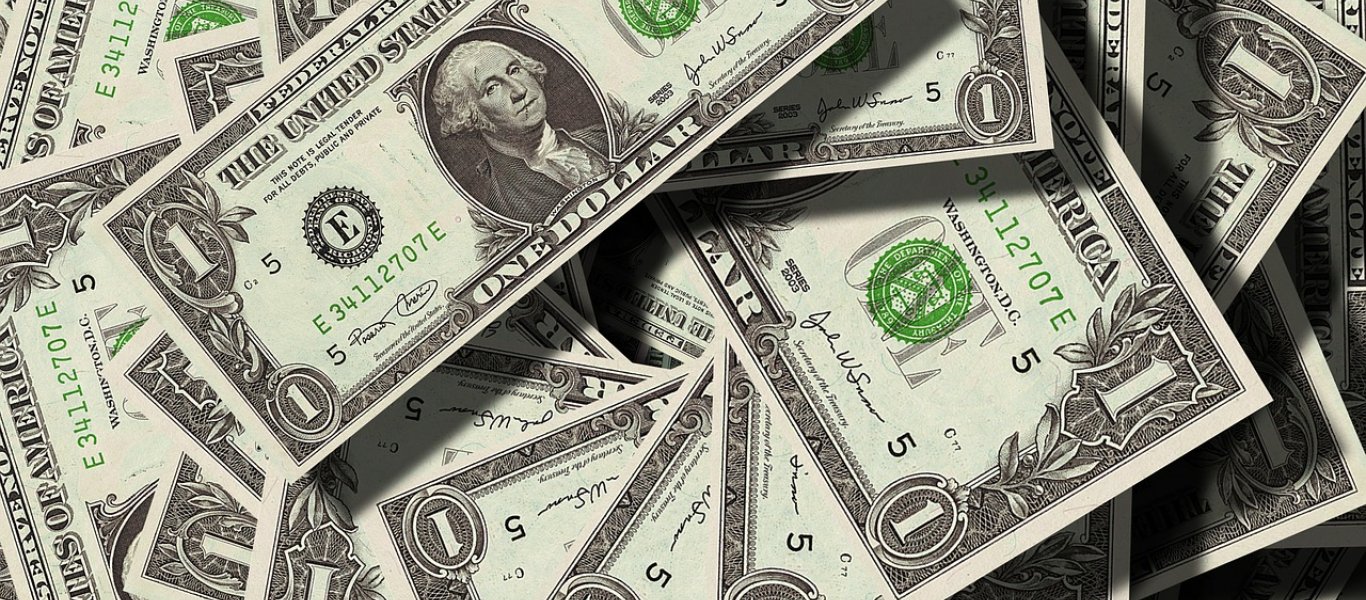 Saxo Bank: «Το δολάριο θα εκραγεί και μαζί με αυτό όλοι μας» – Η «προφητική» δήλωση Τραμπ του 2015 για το χρέος των ΗΠΑ!