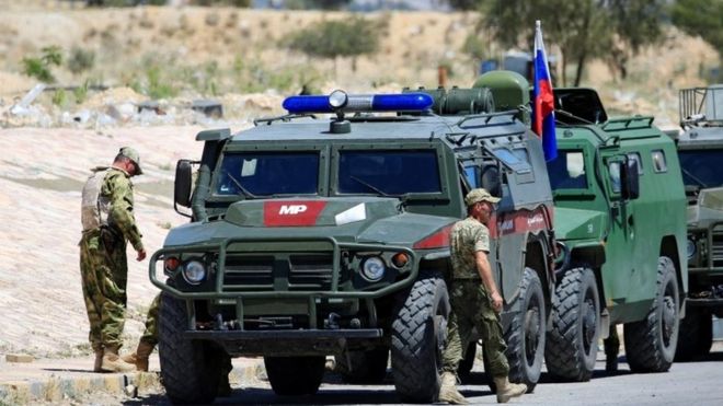 Ρωσικό ΥΠAΜ: 4 Ρώσοι στρατιωτικοί νεκροί από ισλαμιστές αντάρτες της ISIS στην Deir al-Zour
