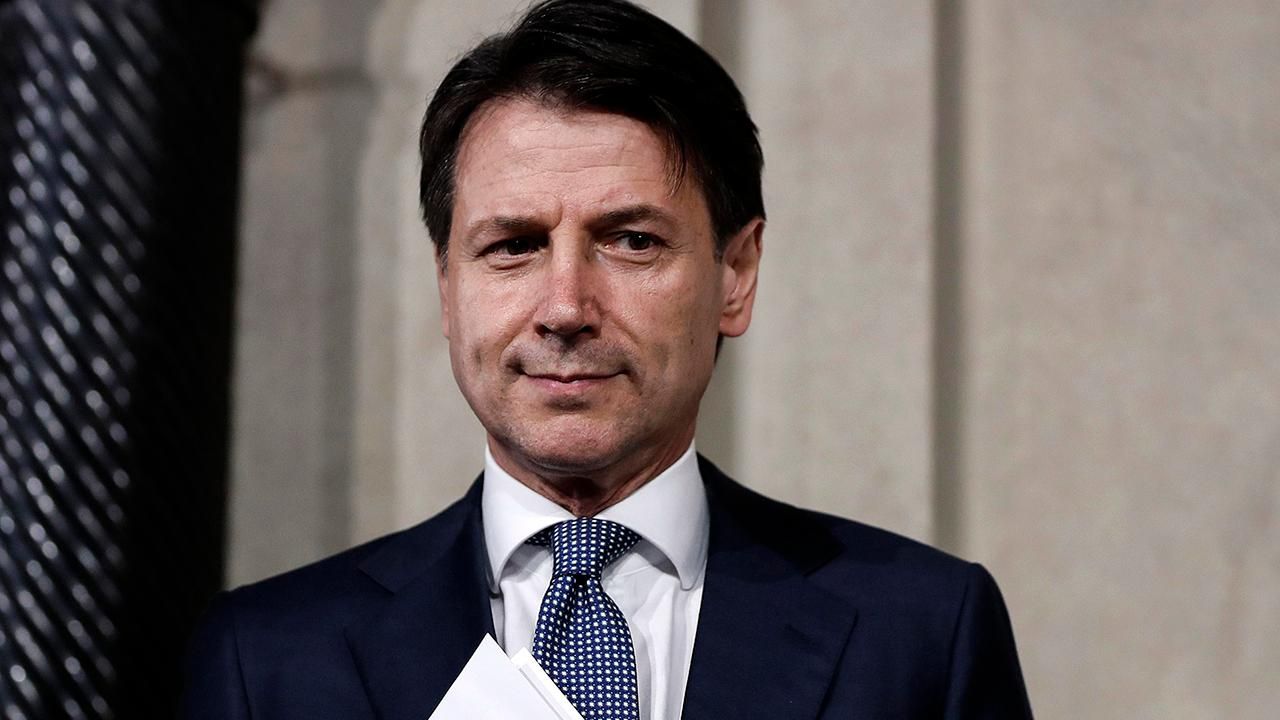 Ιταλία: Στις 20.00 παραδίδει ο Τζ. Κόντε τον κατάλογο με τους υπουργούς στο Σ. Ματαρέλα