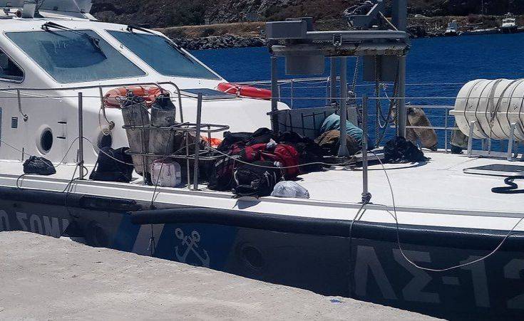 Έφτασε στο λιμάνι του Καστελίου το ιστιοφόρο με τους 69 παράνομους μετανάστες (βίντεο)