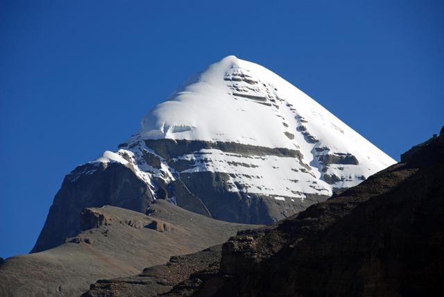Όρος Kailash: Το ιερό βουνό του Θιβέτ είναι μια τεράστια Αρχαία Πυραμίδα; (βίντεο)