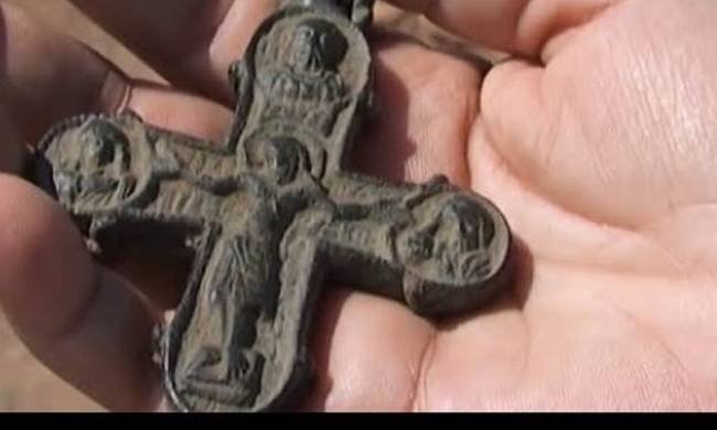Βρέθηκε μαρμάρινη πλάκα στην κεντρική Μ.Ασία που αναγράφει μία χριστιανική προσευχή στα ελληνικά (Βίντεο)