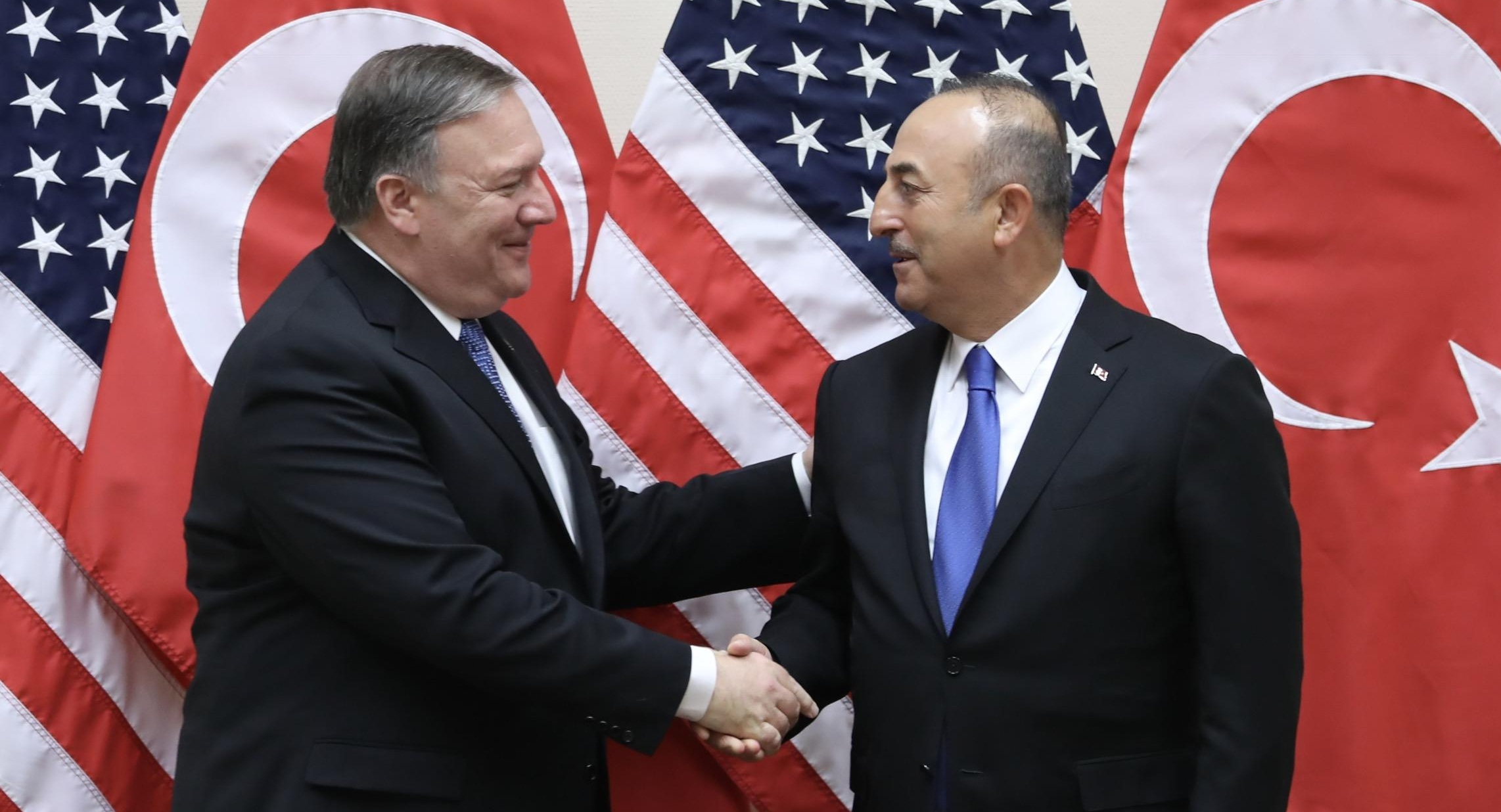 Συνάντηση Μ.Πομπέο και Μ.Τσαβούσογλου: ΗΠΑ και Τουρκία «τα βρήκαν» σε όλα! – Εγγυήσεις Αμερικανών για Κούρδους και F-35
