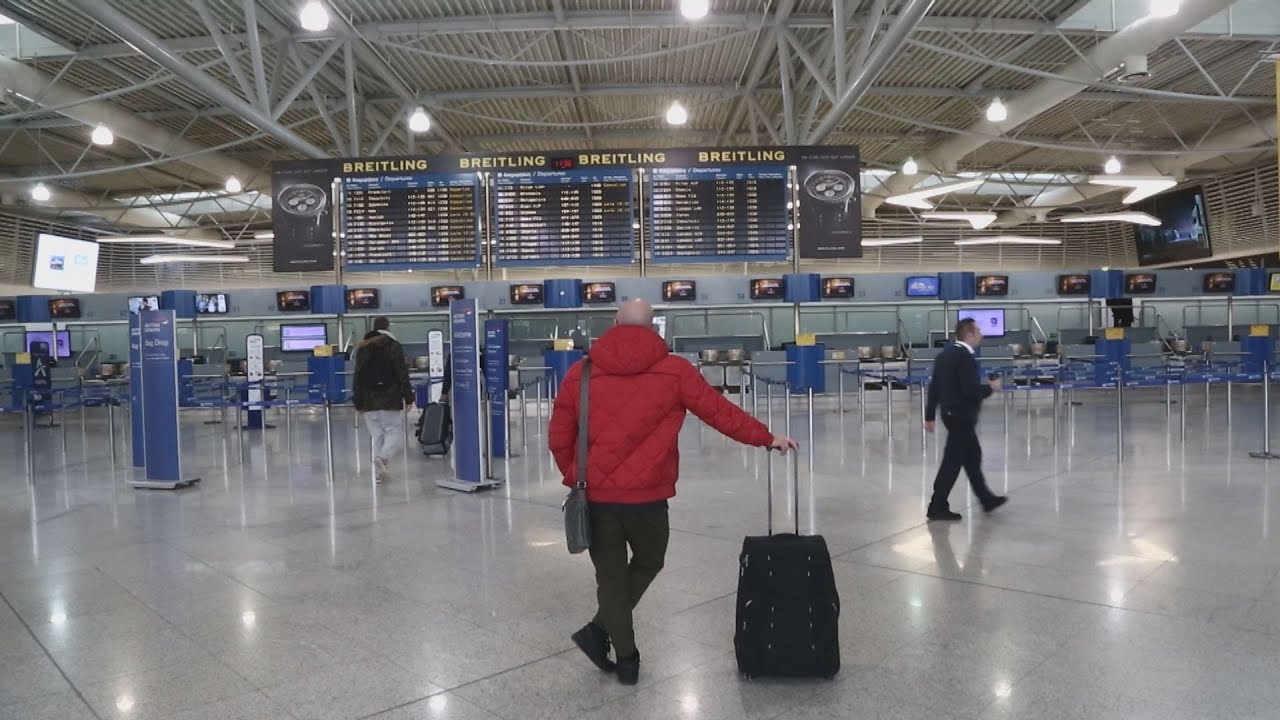 Τεράστιο θέμα ασφάλειας στο αεροδρόμιο «Ελ.Βενιζέλος» – Κλέβουν κινητά τηλέφωνα στον έλεγχο των αποσκευών