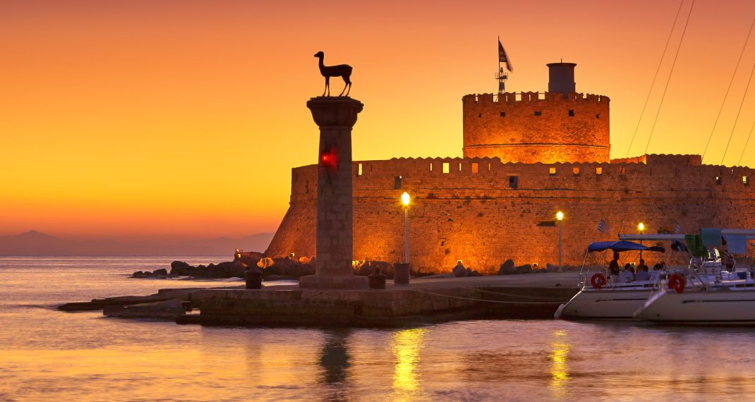 Ματιές στην Ελλάδα: 10 μαγευτικά ηλιοβασιλέματα εκτός από αυτό της Σαντορίνης (φωτό)